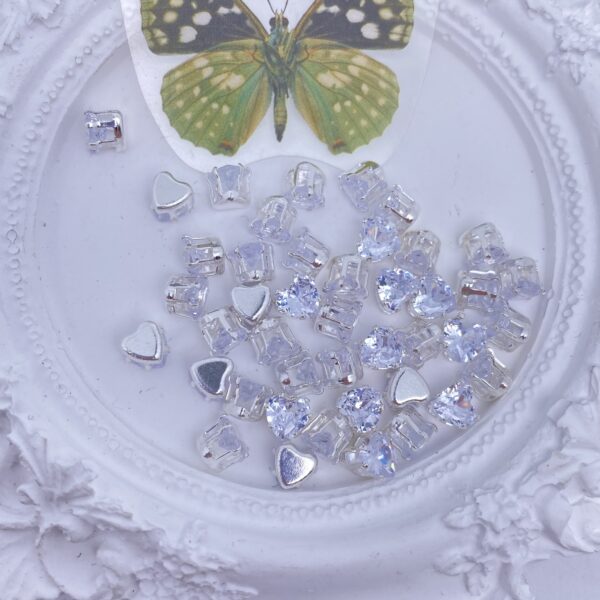 Heart-Shaped Diamond 5mm - Image 4