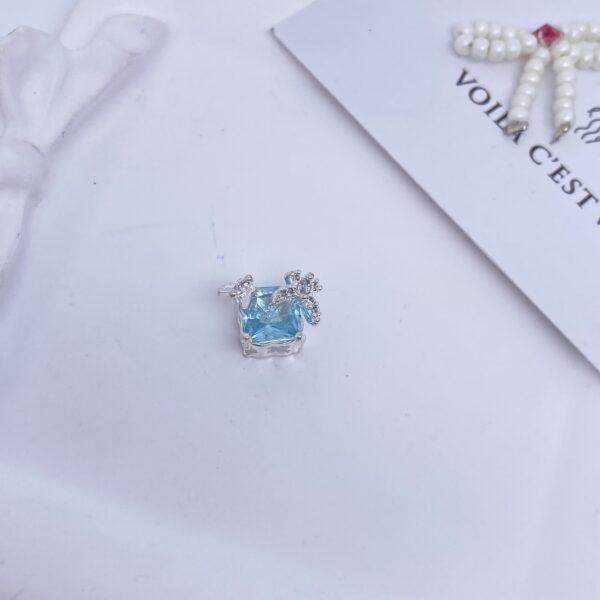 Diamond spacer B