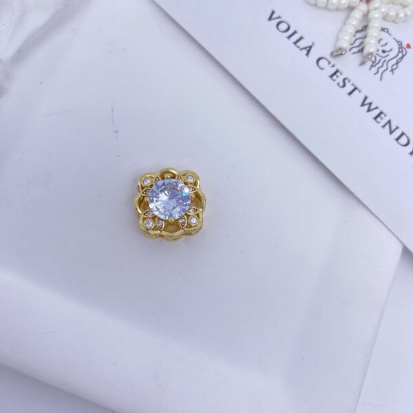 Diamond spacer D