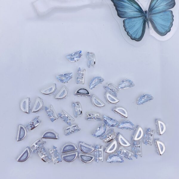 Moon-shaped-diamond
